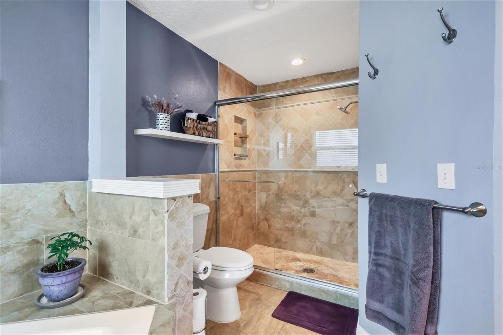 A4656030 Property Photo