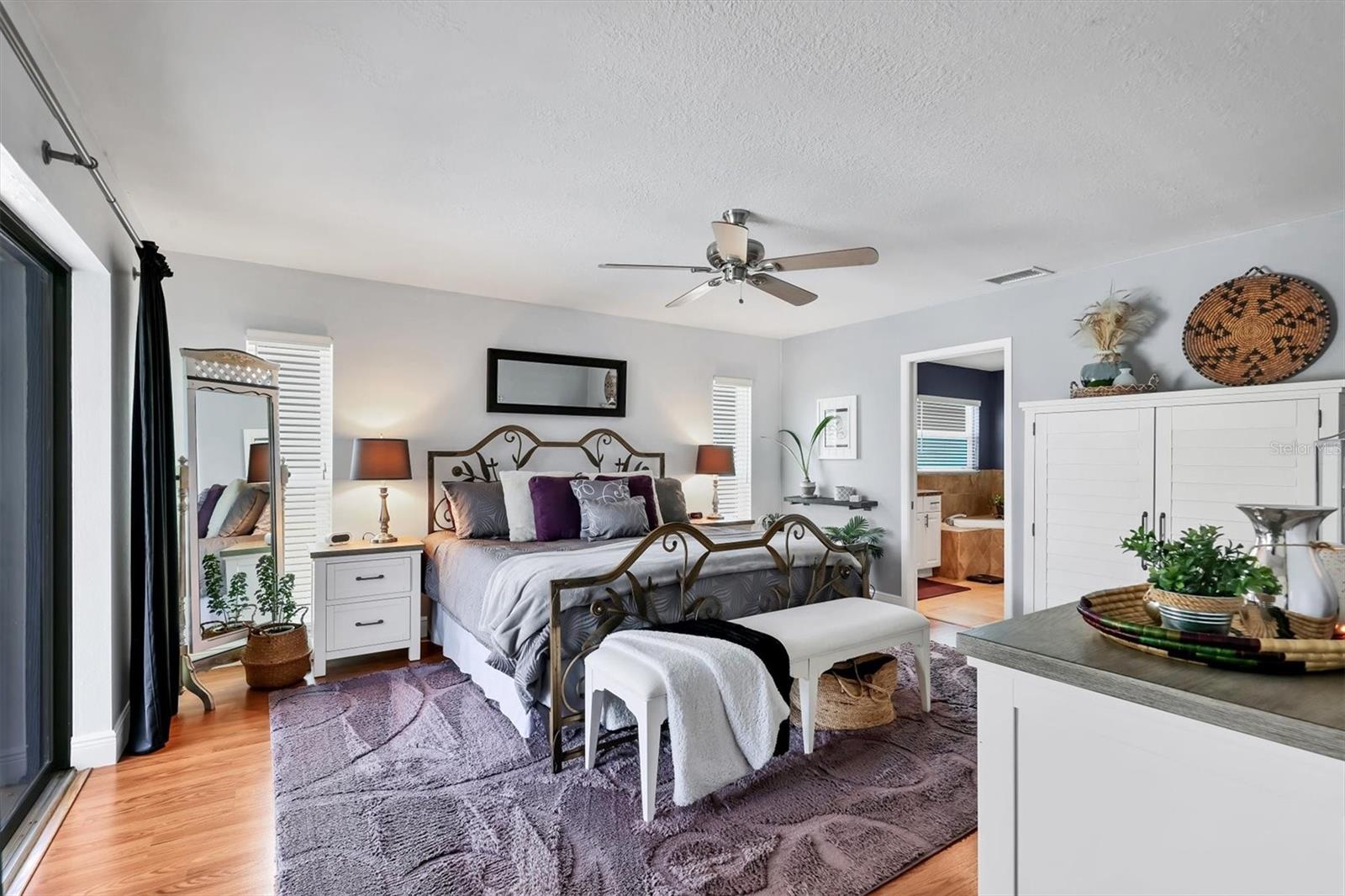 A4656030 Property Photo