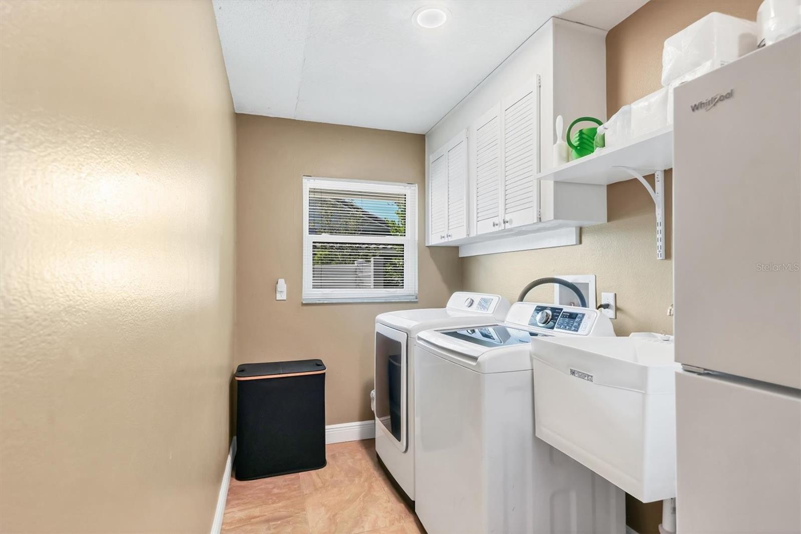 A4656030 Property Photo