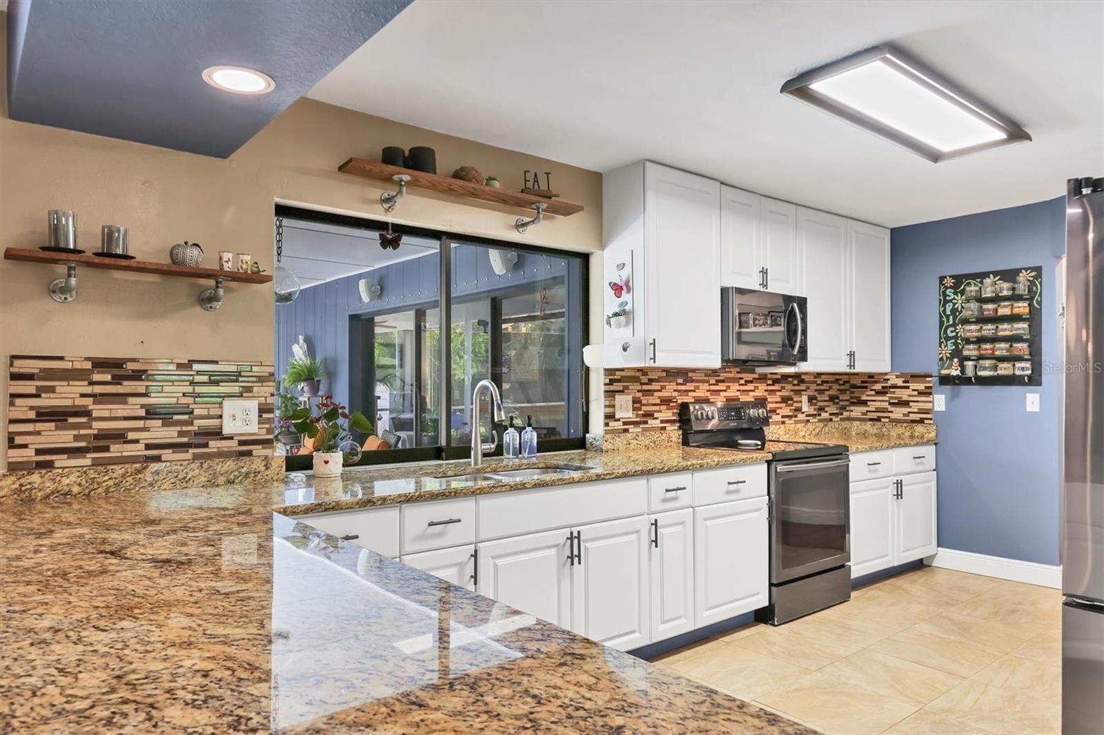A4656030 Property Photo