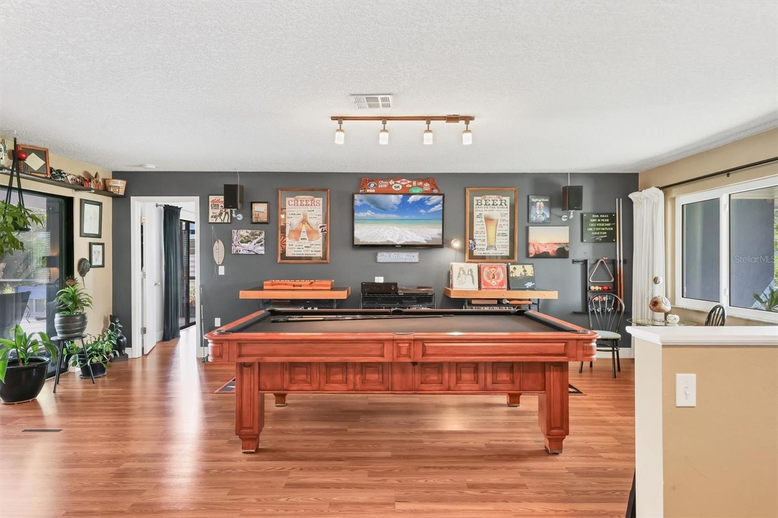 A4656030 Property Photo