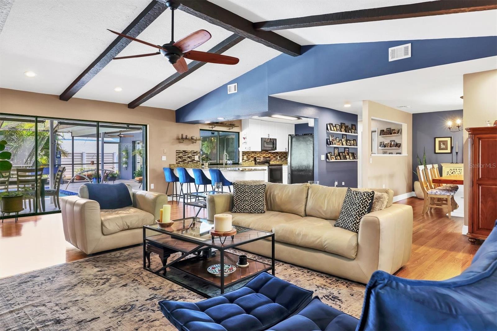 A4656030 Property Photo