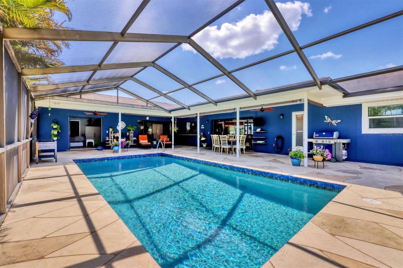 A4656030 Property Photo