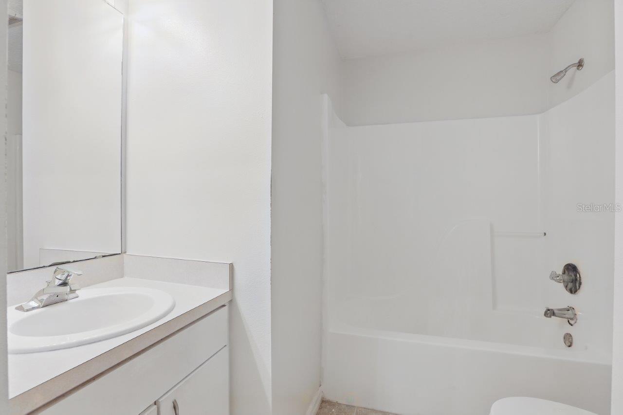 2708 LORRAINE DR, LEESBURG, FL, 34748