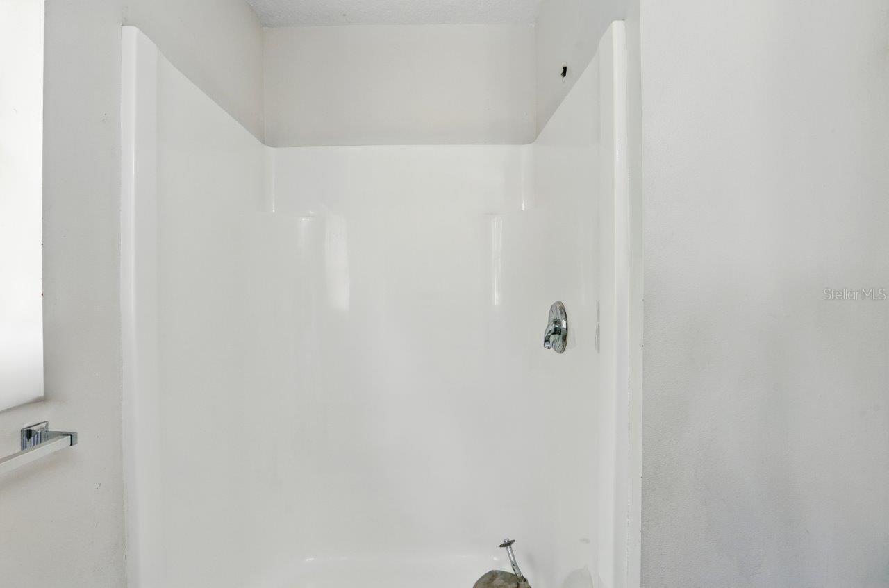 2708 LORRAINE DR, LEESBURG, FL, 34748