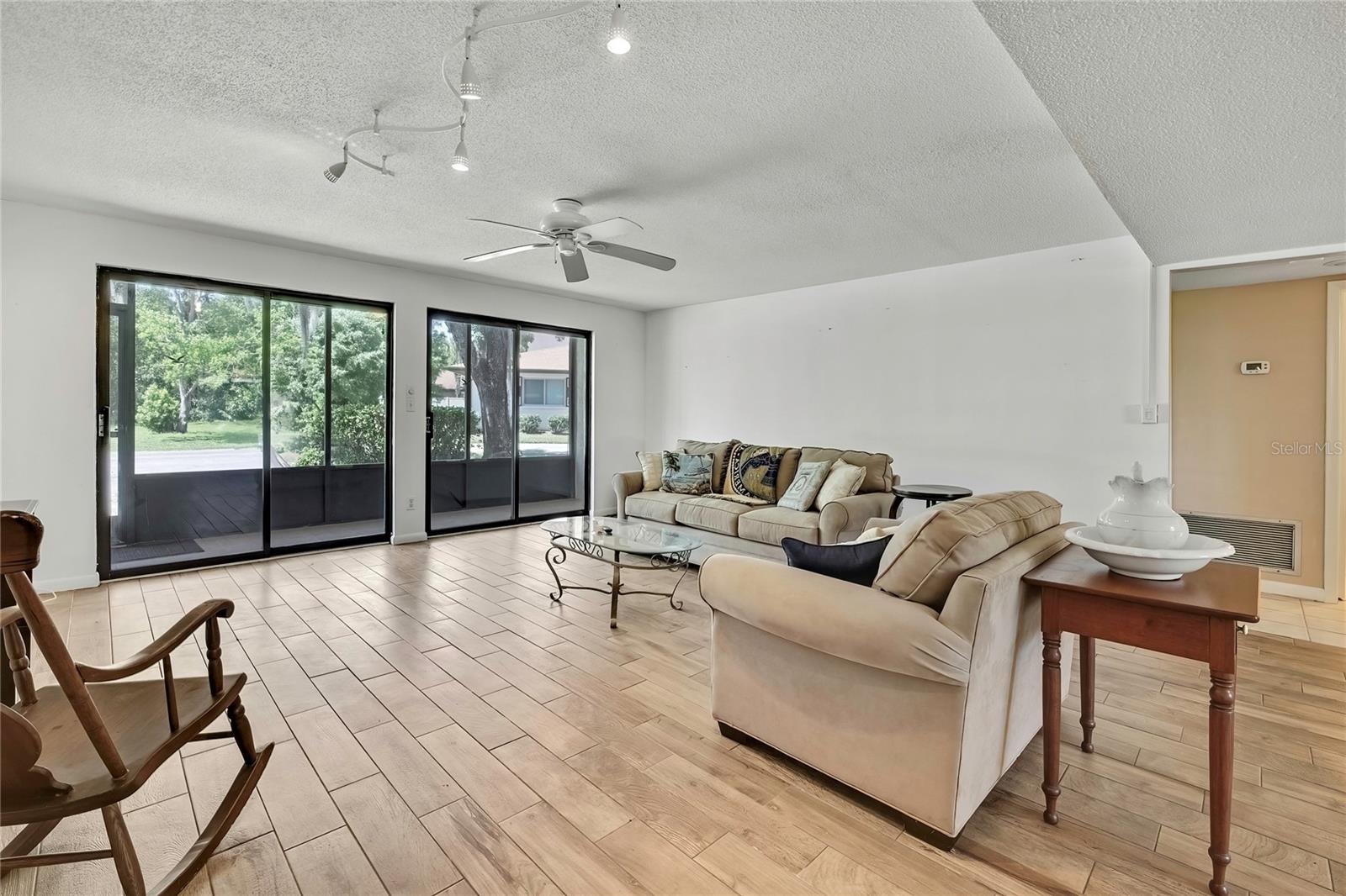 57 DOUGLAS ST #105, HOMOSASSA, FL, 34446