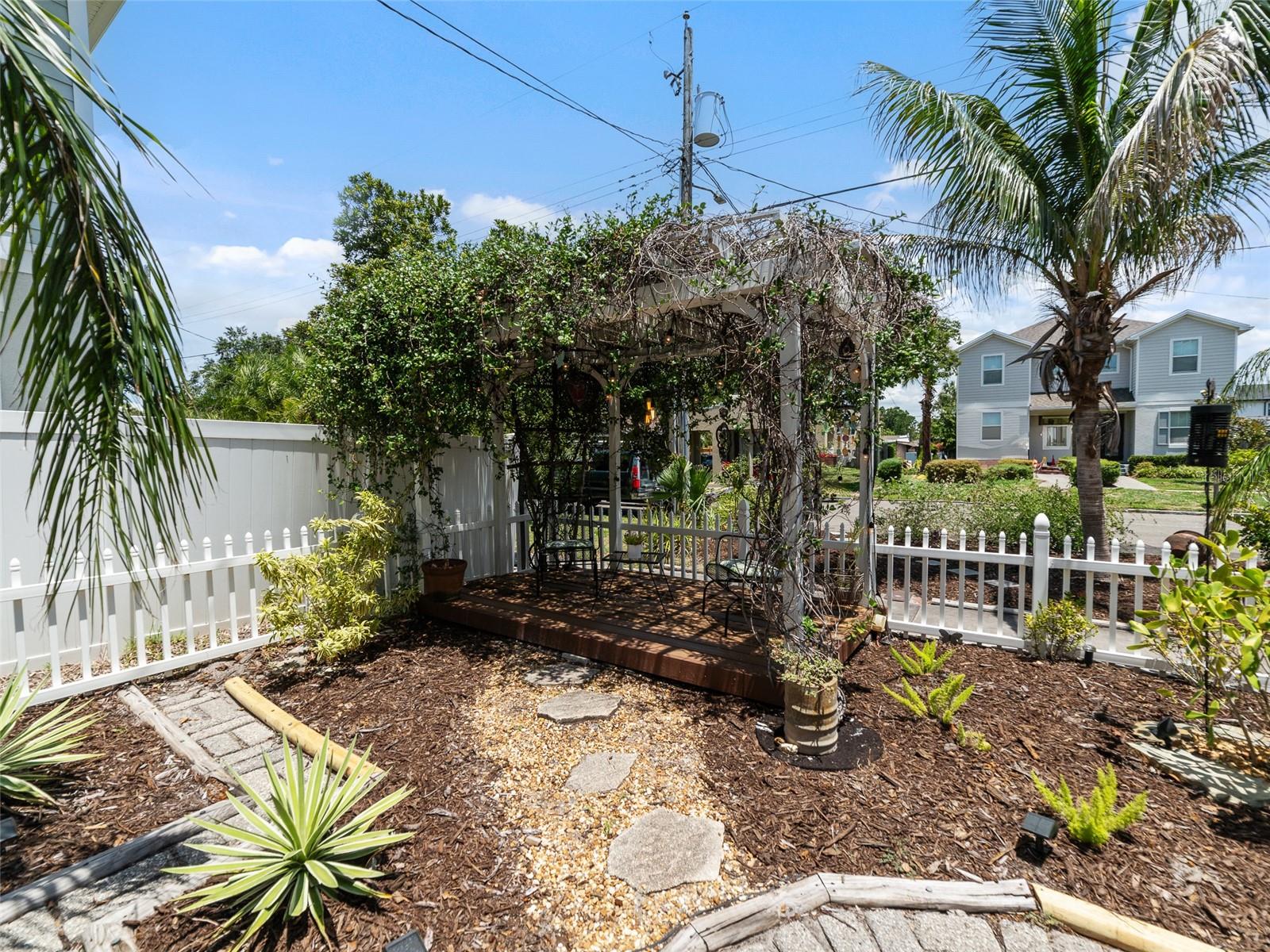 2504 W NORTH A ST, TAMPA, FL, 33609