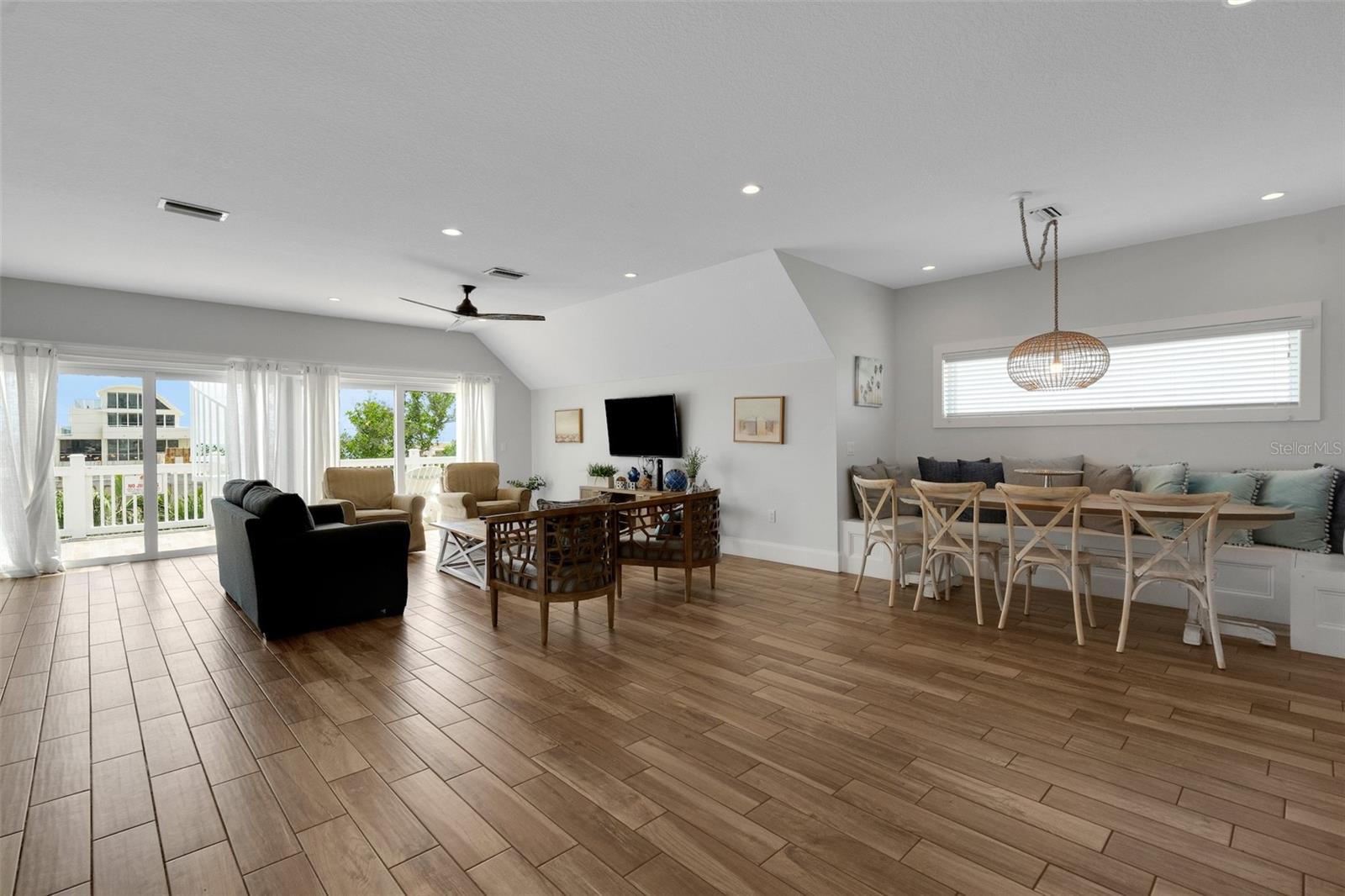 A4656047 Property Photo