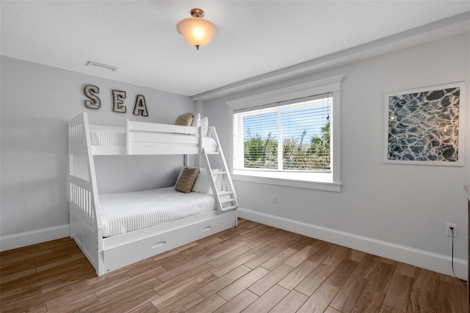 A4656047 Property Photo