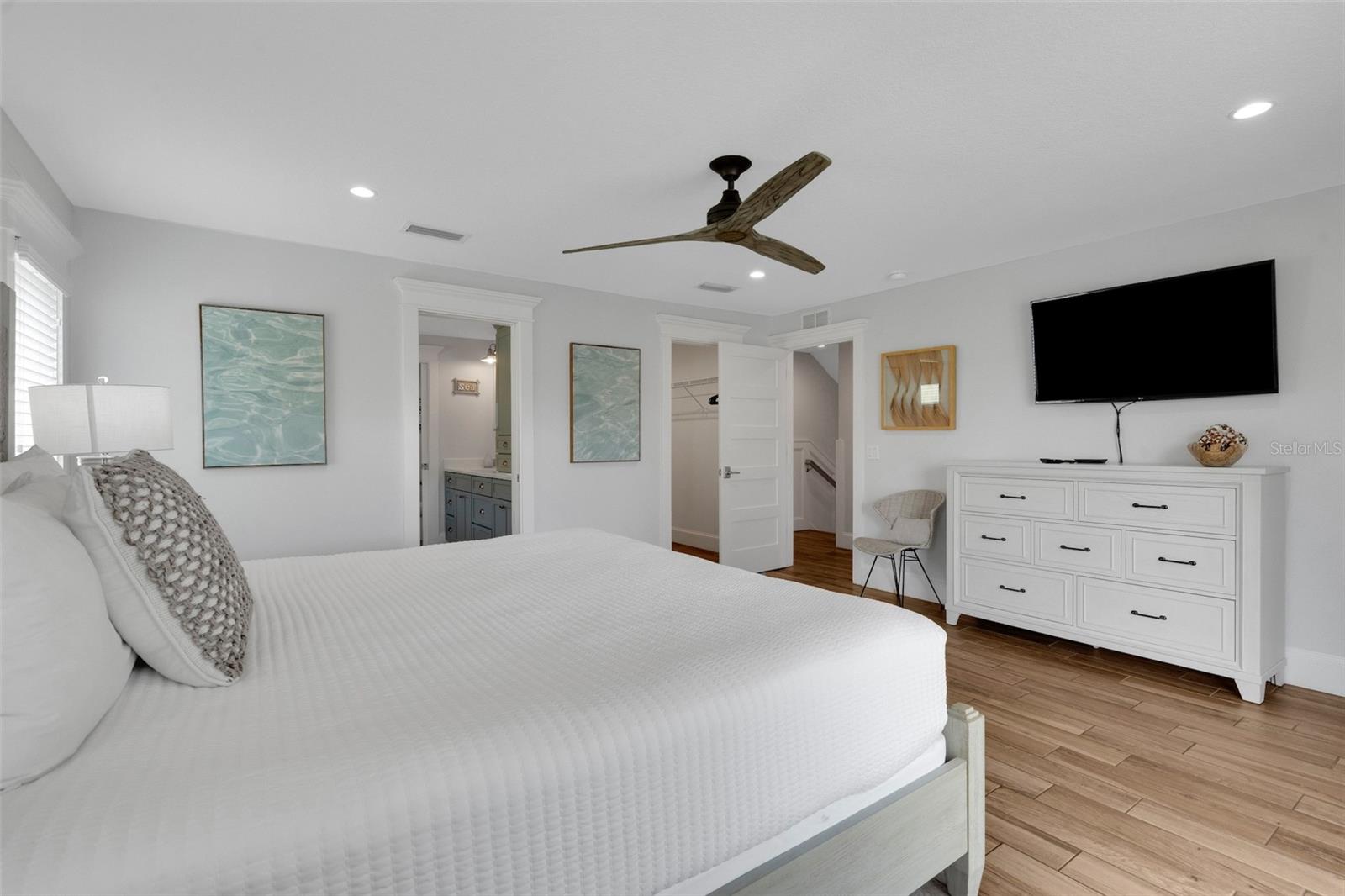 A4656047 Property Photo