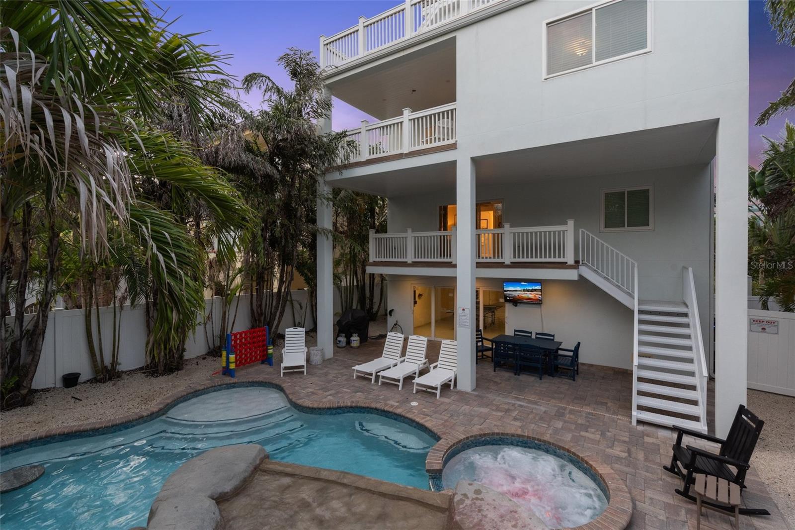 A4656047 Property Photo