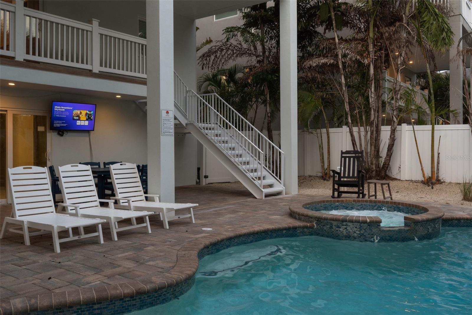 A4656047 Property Photo