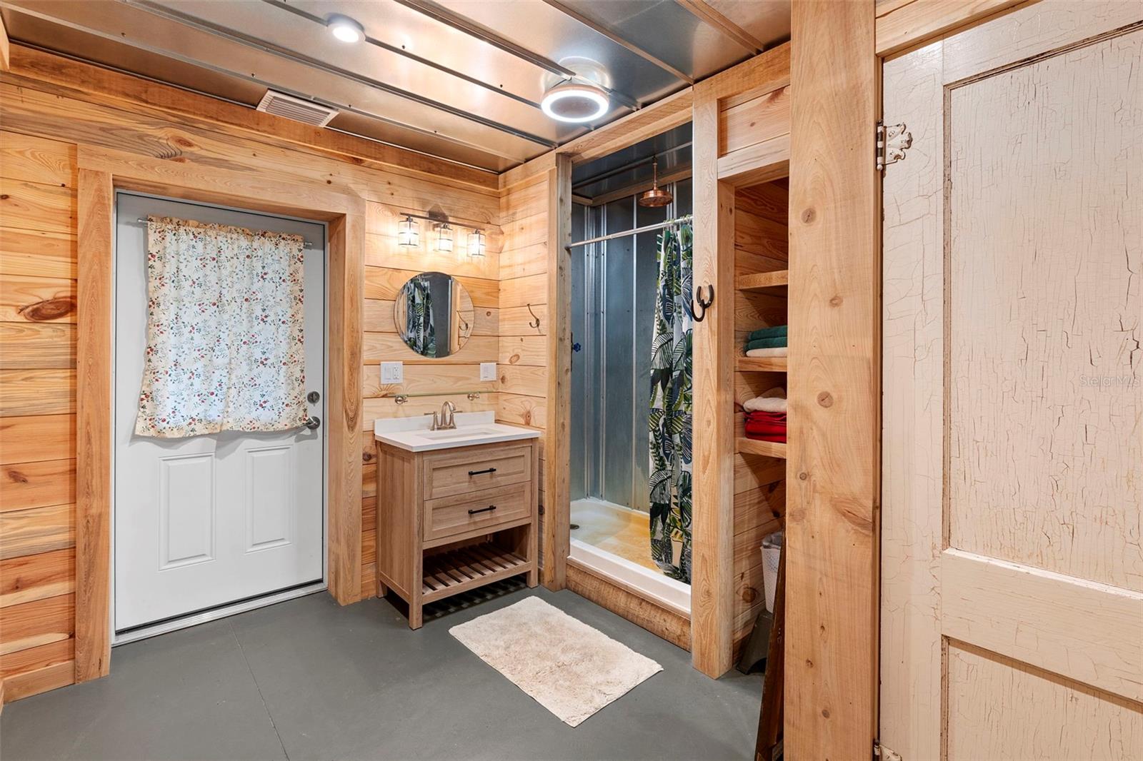 2016 LEWIS RD, LEESBURG, FL, 34748