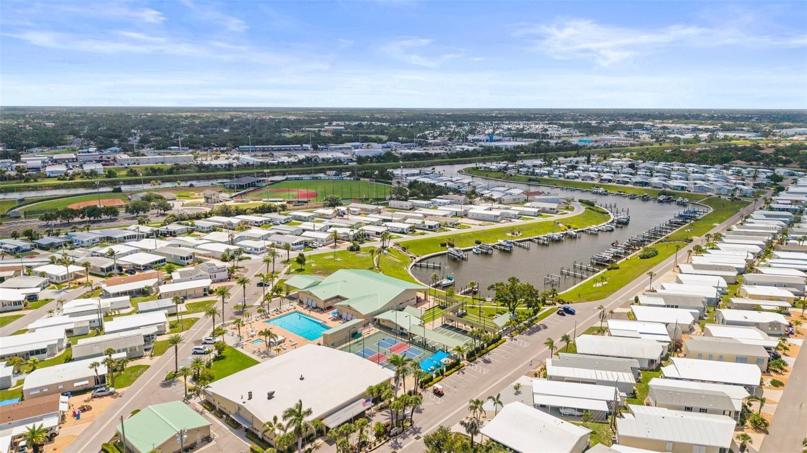 614 N WATERWAY, VENICE, FL, 34285