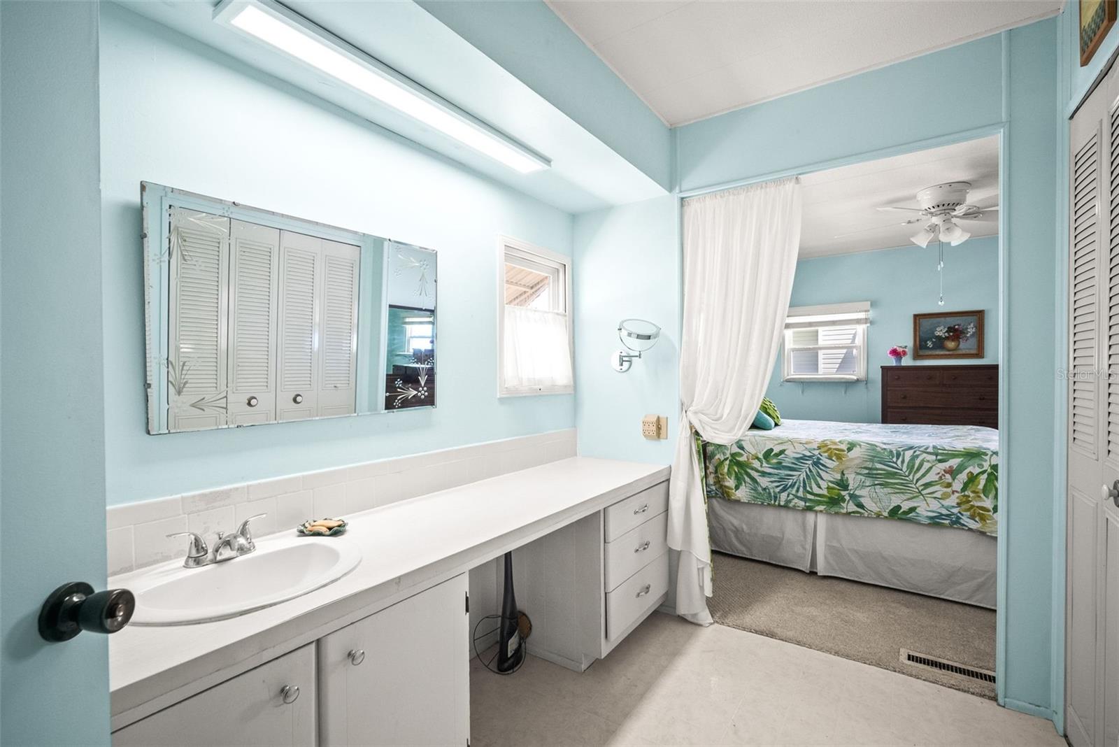 614 N WATERWAY, VENICE, FL, 34285