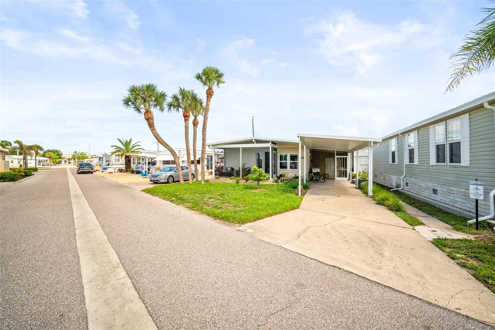 614 N WATERWAY, VENICE, FL, 34285