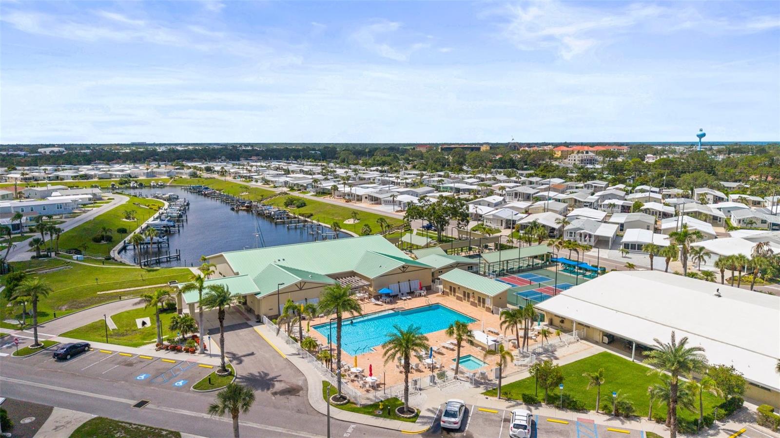 614 N WATERWAY, VENICE, FL, 34285