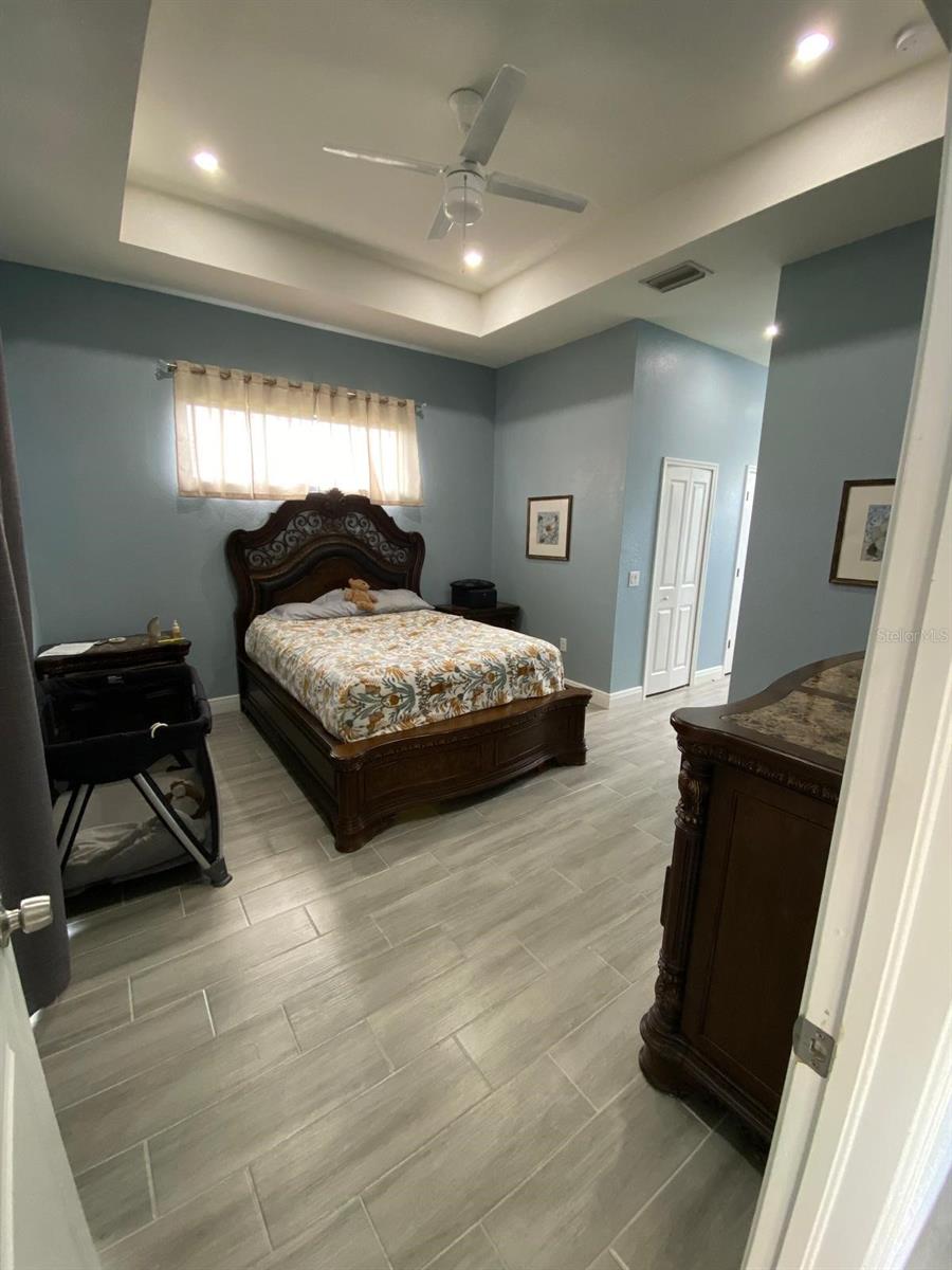 2408 CONROY AVE N, LEHIGH ACRES, FL, 33971