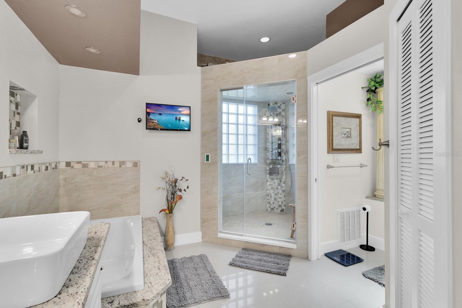 2402 RAVEN CROFT CT, ORLANDO, FL, 32837