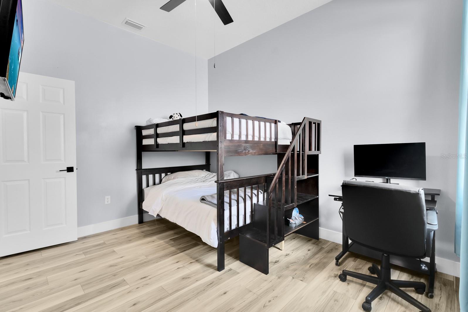 2402 RAVEN CROFT CT, ORLANDO, FL, 32837