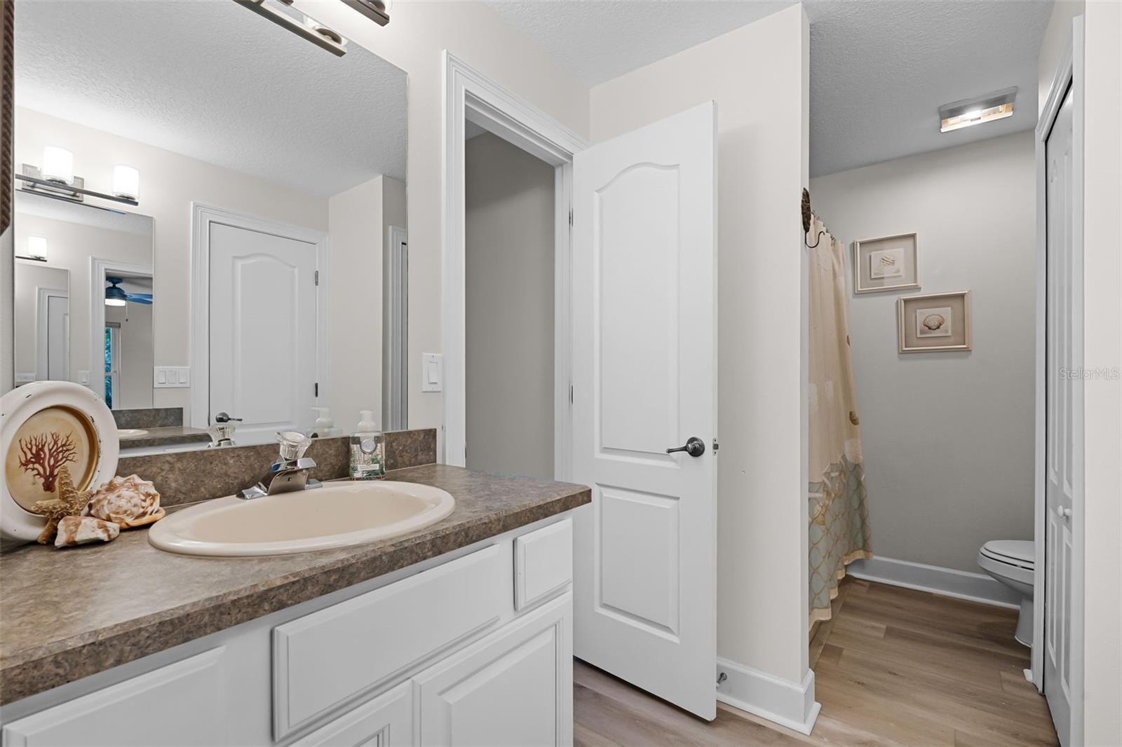 6136 LAKE EMMA RD, GROVELAND, FL, 34736