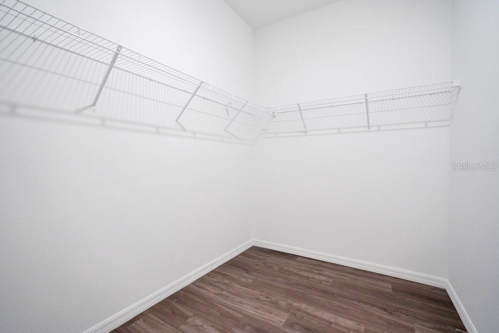 3408 CURLEW AVE, LEESBURG, FL, 34748