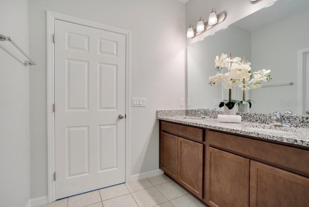 3408 CURLEW AVE, LEESBURG, FL, 34748