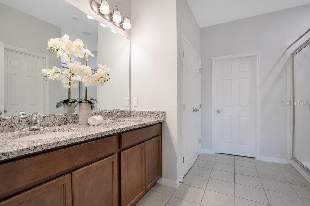 3408 CURLEW AVE, LEESBURG, FL, 34748