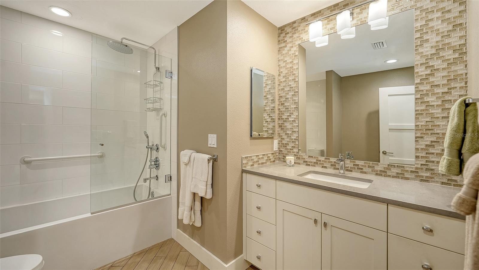 A4656099 Property Photo