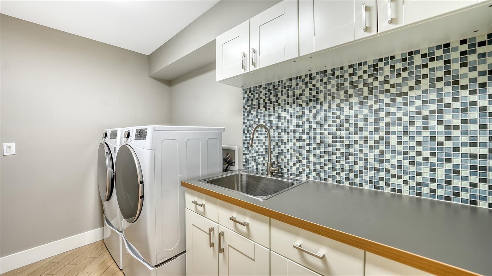 A4656099 Property Photo