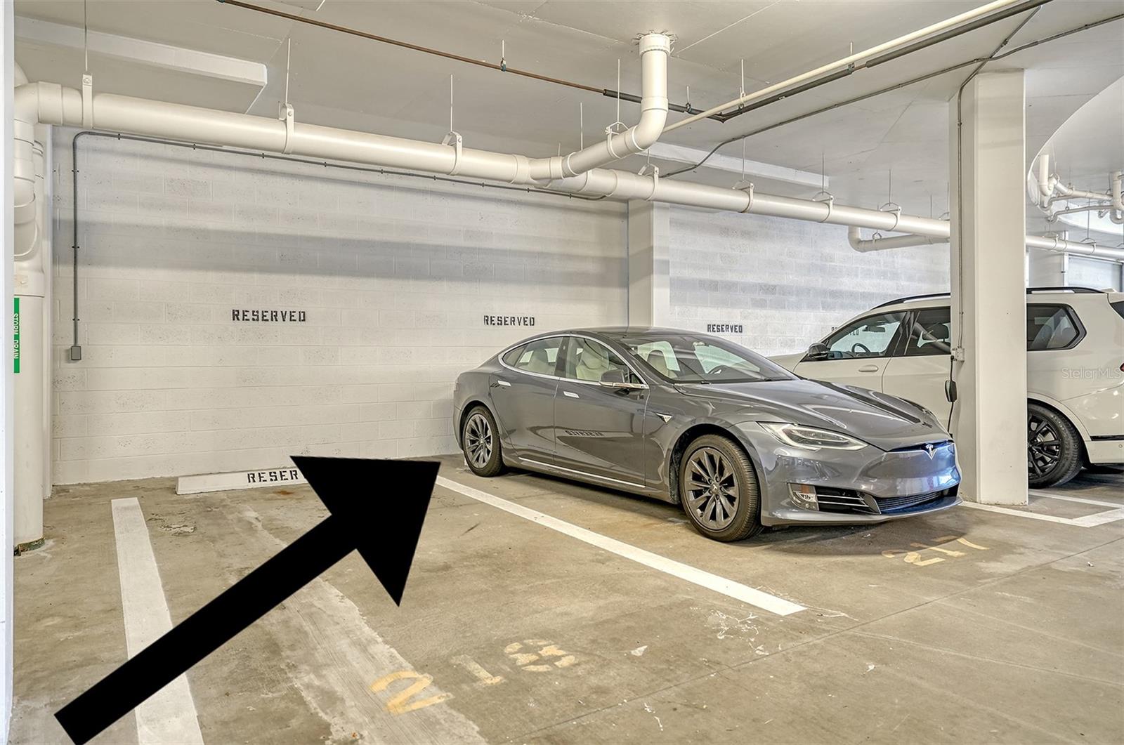 A4656100 Property Photo