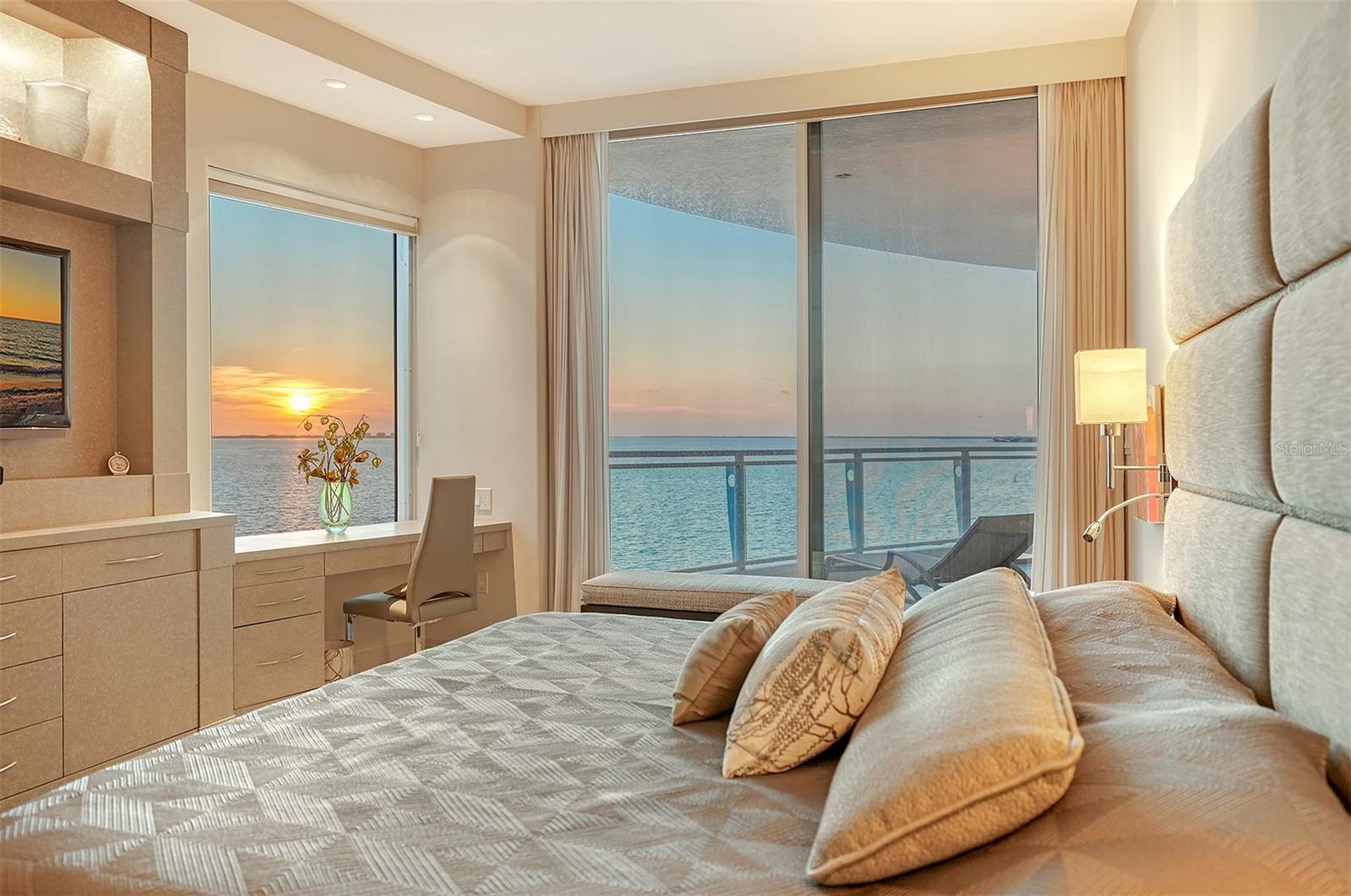 A4656100 Property Photo