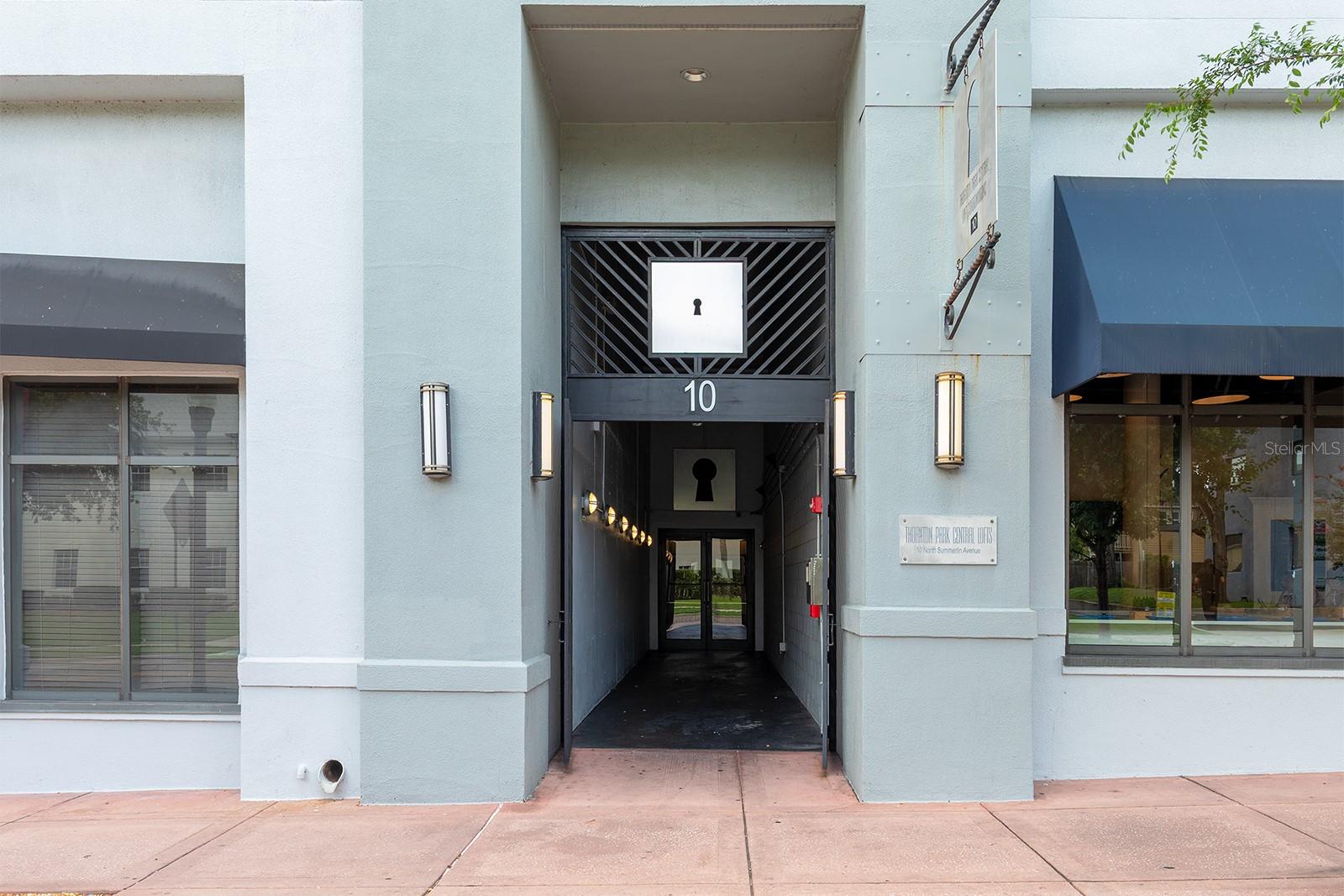 10 N SUMMERLIN AVE #14, ORLANDO, FL, 32801