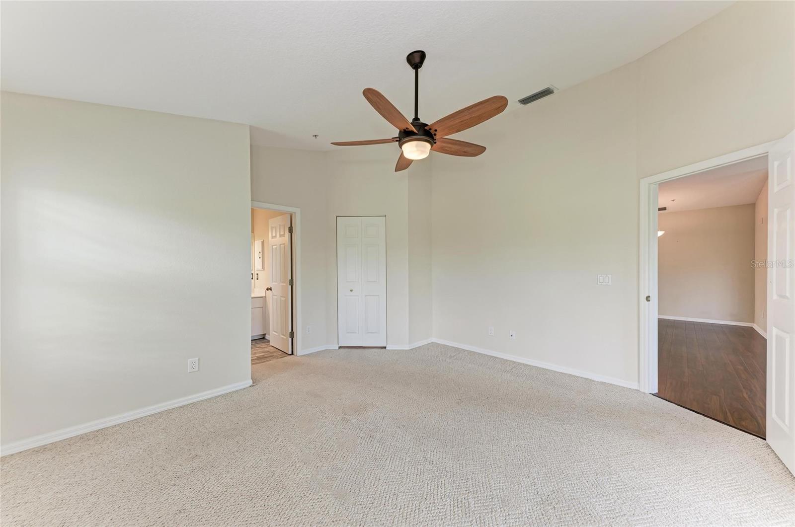 803 MONTROSE DR #201, VENICE, FL, 34293