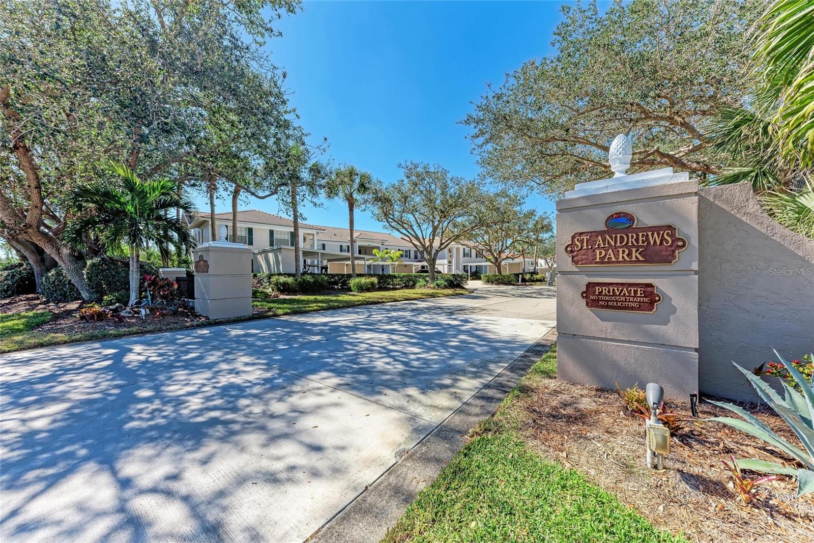 803 MONTROSE DR #201, VENICE, FL, 34293