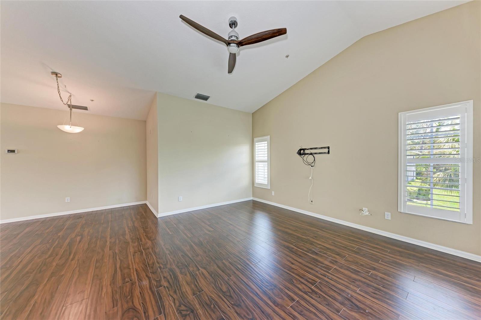 803 MONTROSE DR #201, VENICE, FL, 34293