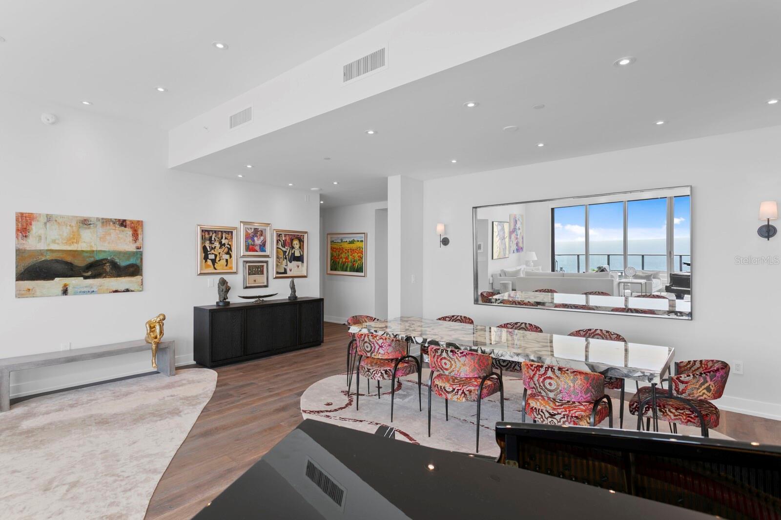 TB8397577 Property Photo