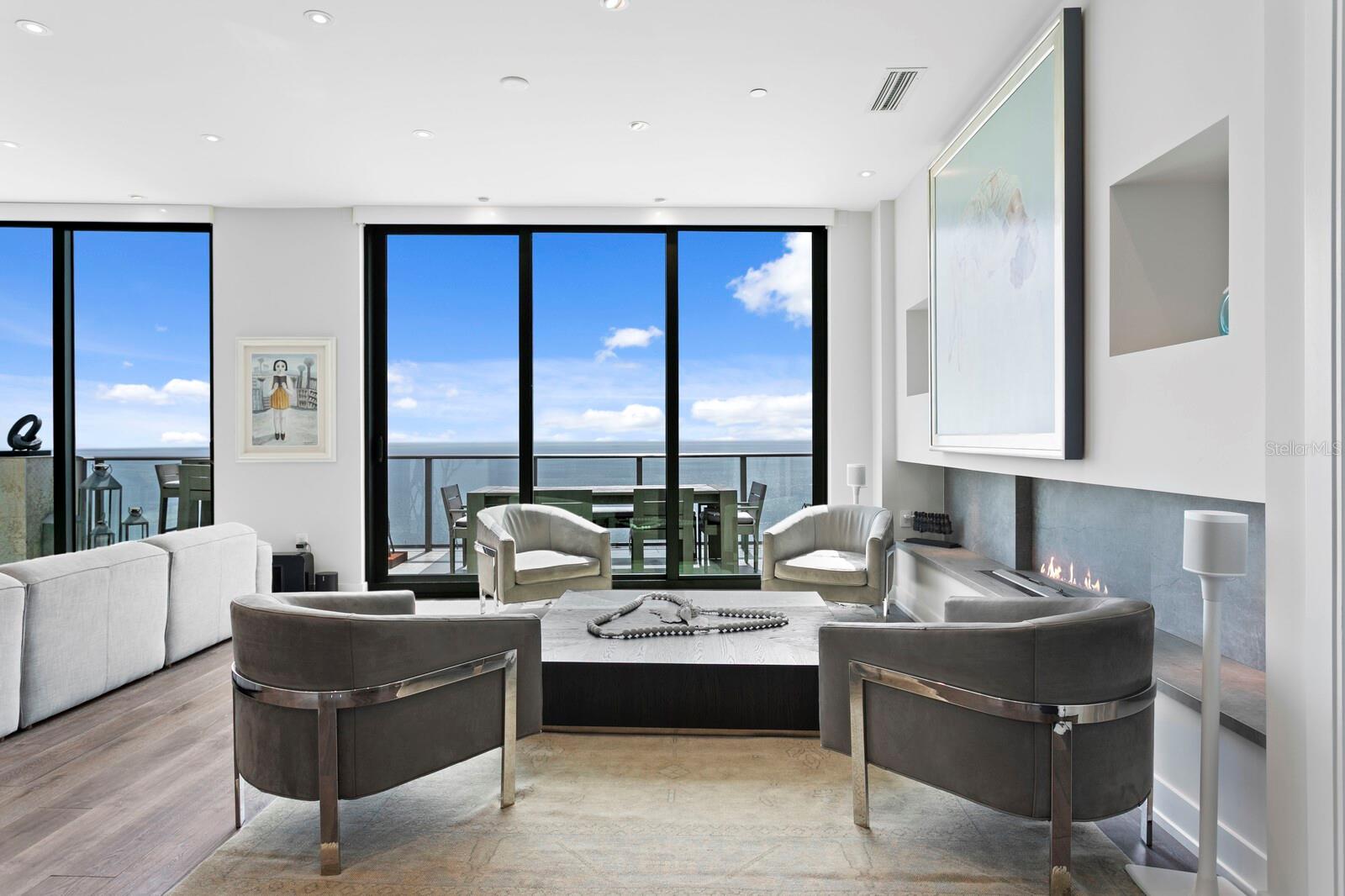 TB8397577 Property Photo