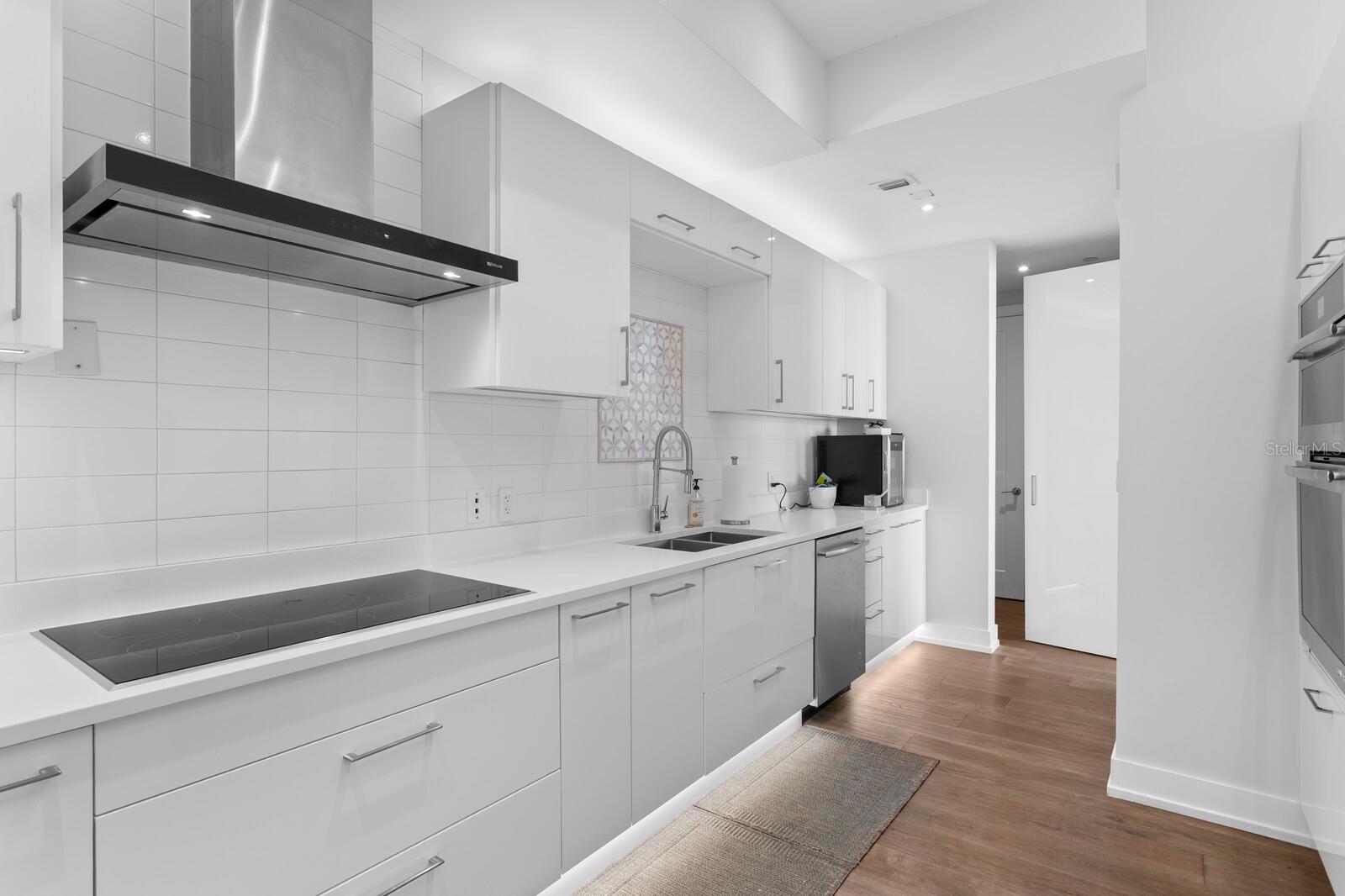 TB8397577 Property Photo