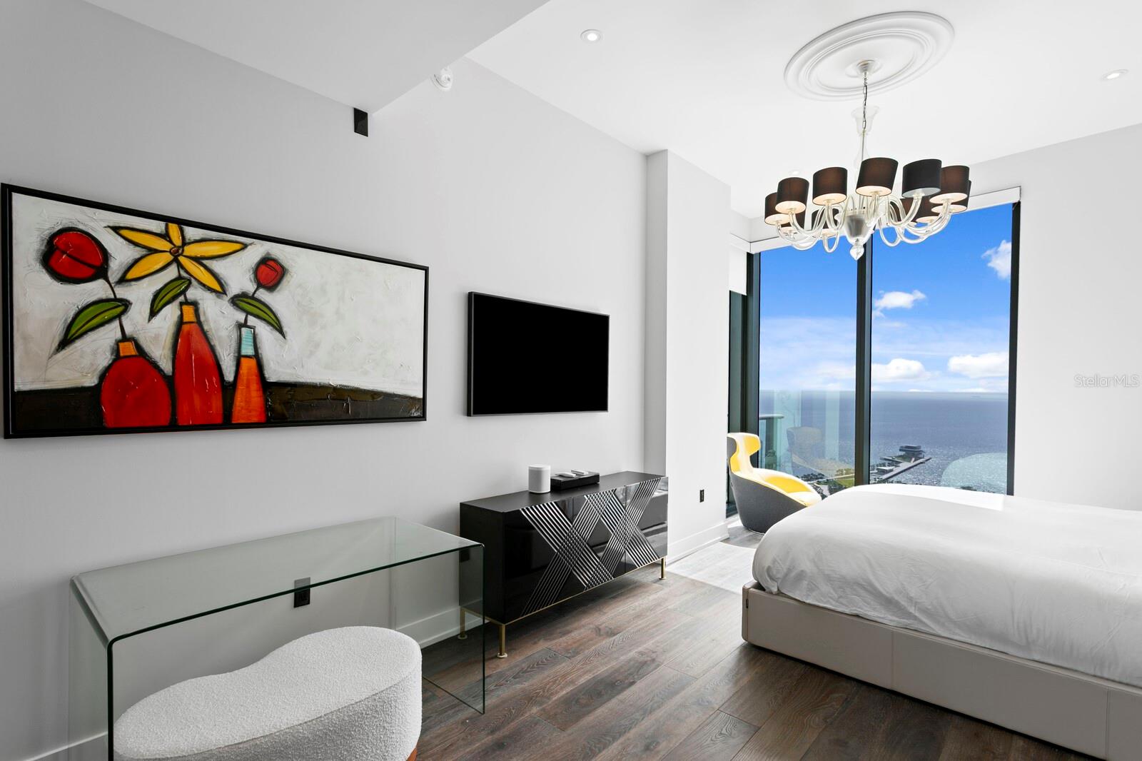 TB8397577 Property Photo