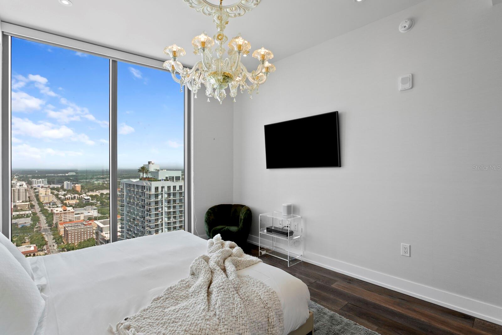 TB8397577 Property Photo