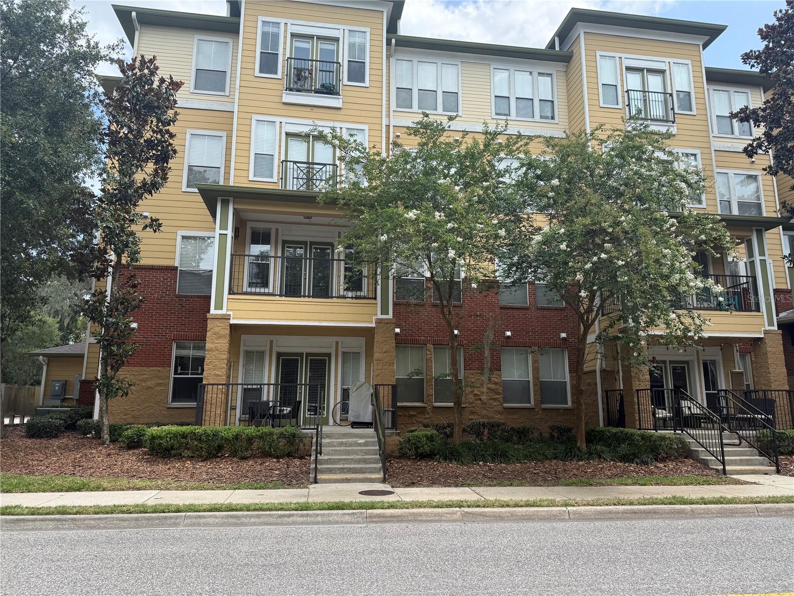 1185 SW 9TH RD #202, GAINESVILLE, FL, 32601