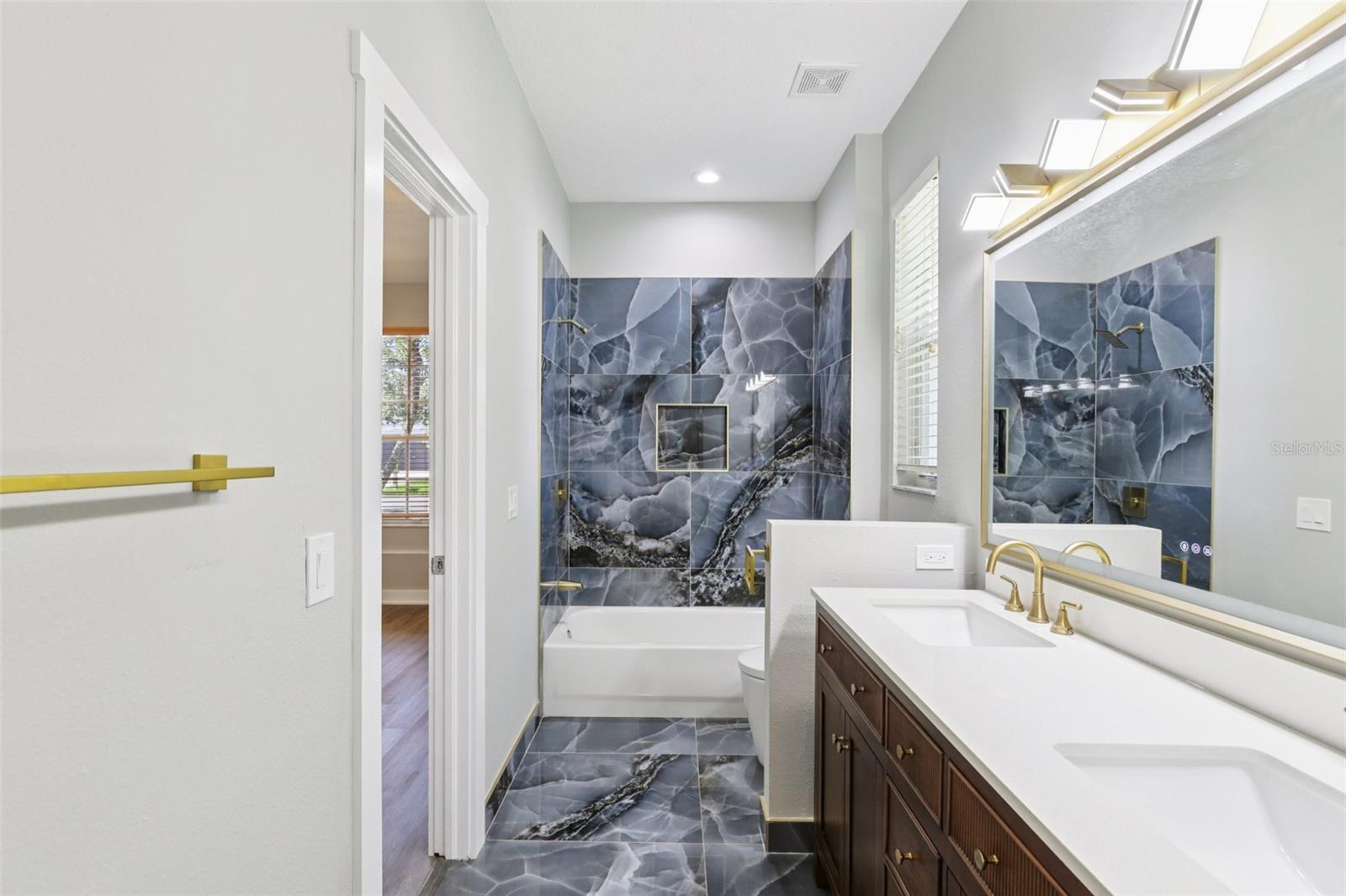 19113 GOLDEN CACOON PL, LUTZ, FL, 33558