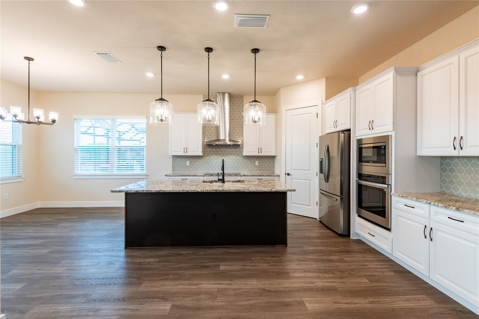 8749 DRUMMER PLANK DR, WESLEY CHAPEL, FL, 33545