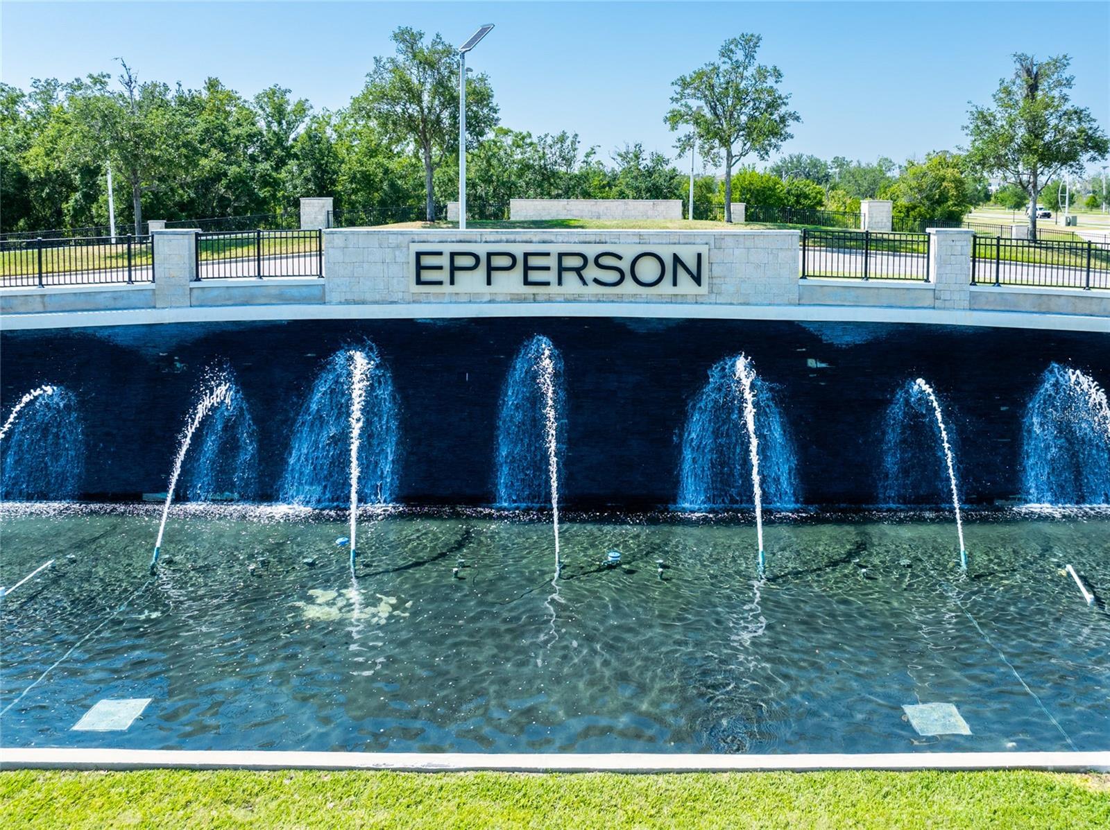 8749 DRUMMER PLANK DR, WESLEY CHAPEL, FL, 33545