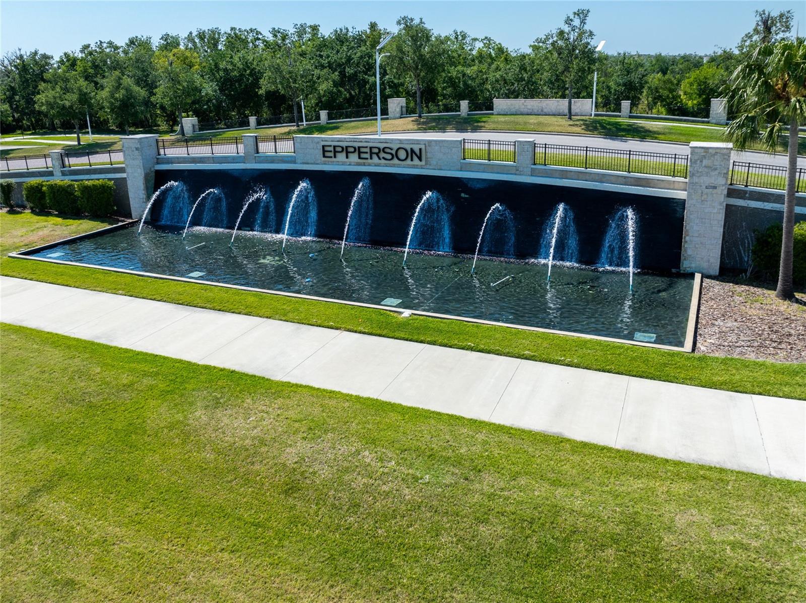 8749 DRUMMER PLANK DR, WESLEY CHAPEL, FL, 33545