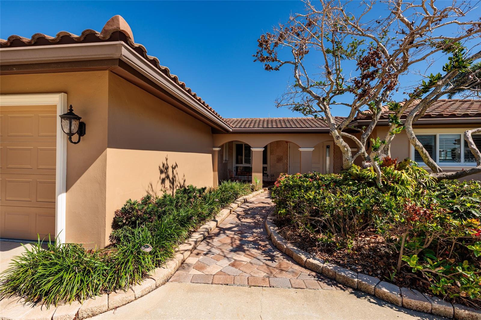 208 BATH CLUB BLVD N, NORTH REDINGTON BEACH, FL, 33708