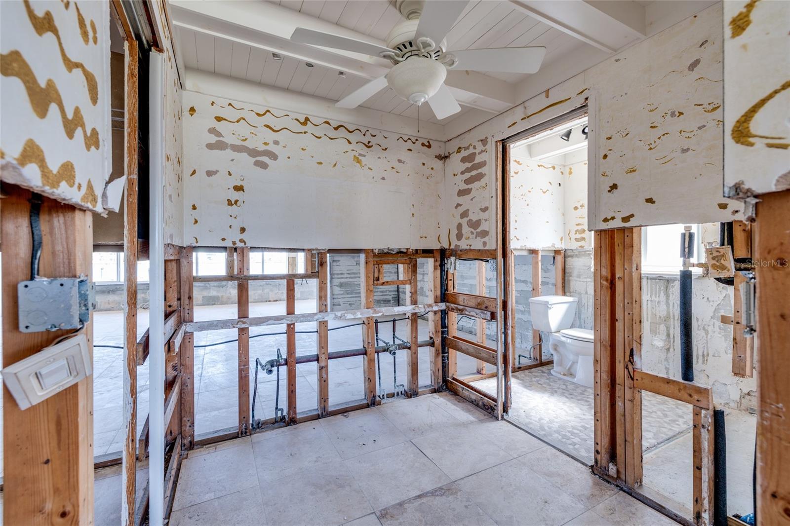 208 BATH CLUB BLVD N, NORTH REDINGTON BEACH, FL, 33708