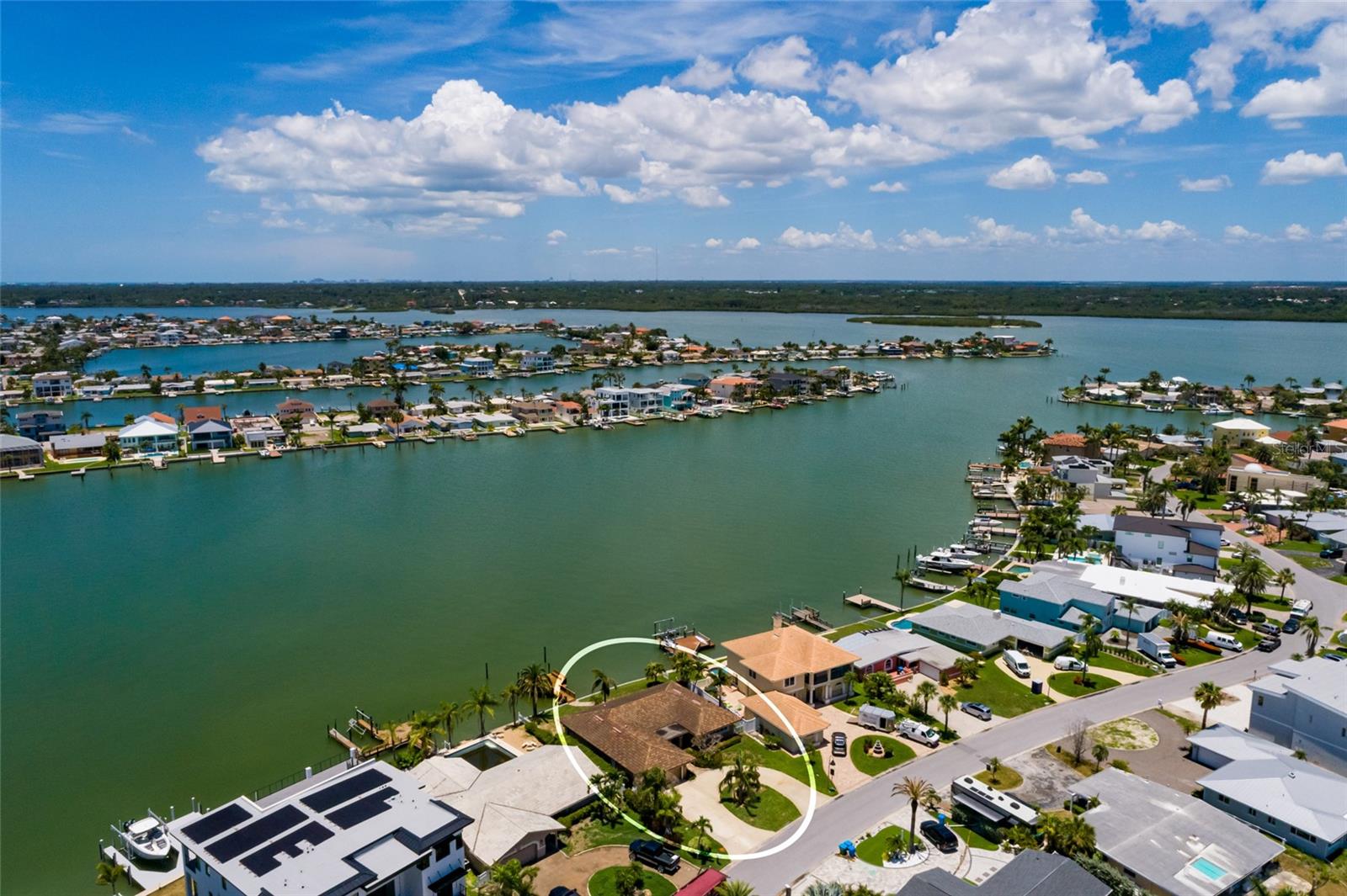 208 BATH CLUB BLVD N, NORTH REDINGTON BEACH, FL, 33708