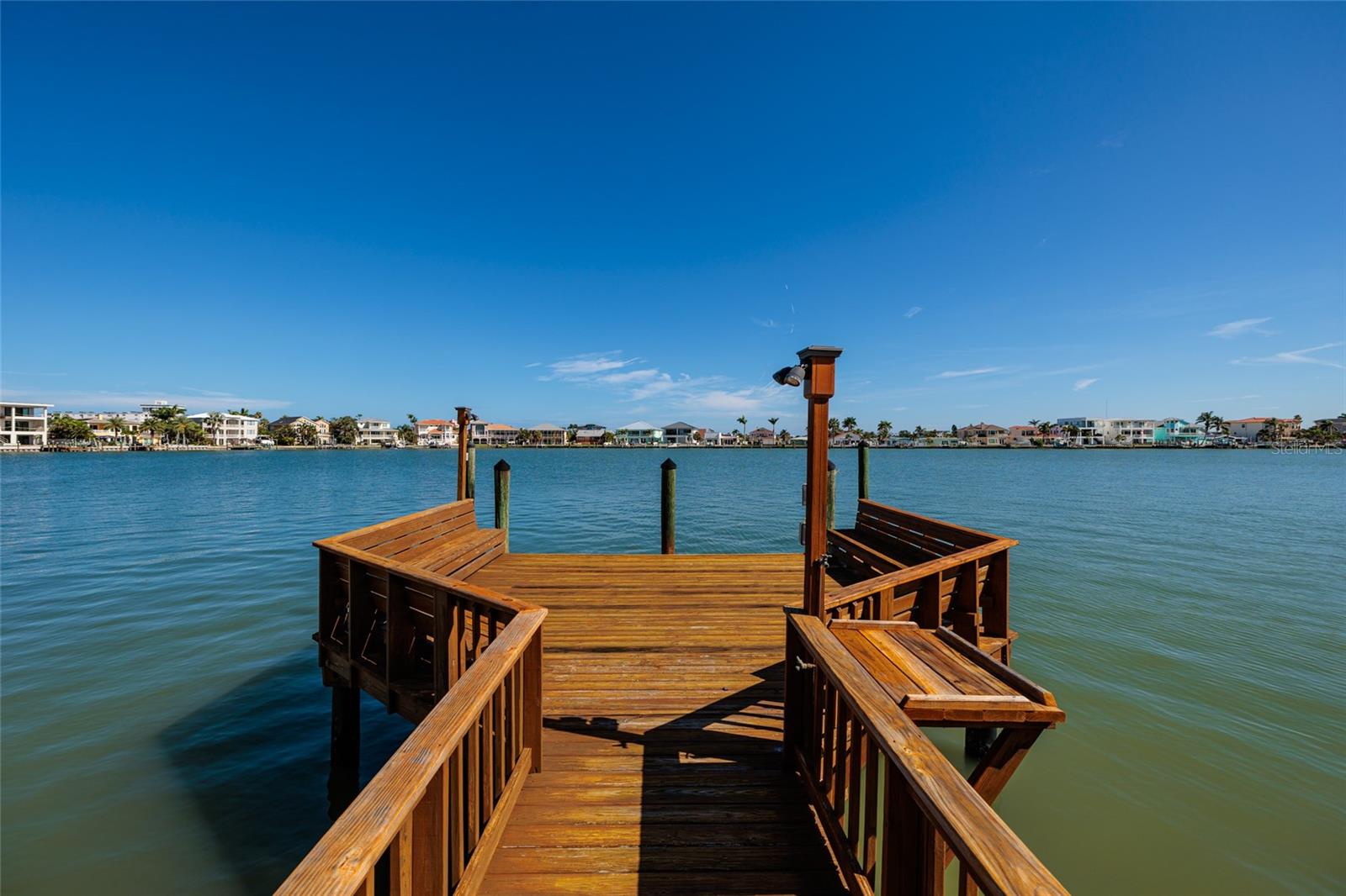 208 BATH CLUB BLVD N, NORTH REDINGTON BEACH, FL, 33708